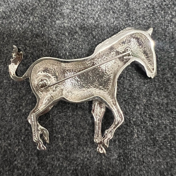 Vintage Black and Silver Zebra Brooch - Picture 4 of 7